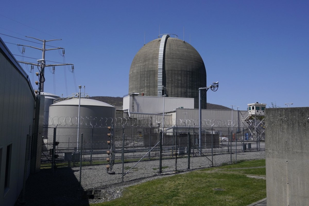 Strathmoreplus's tweet card. NEW YORK (AP) — New York’s governor on Monday proposed the construction of the state’s first new nuclear power plant in decades. Gov.