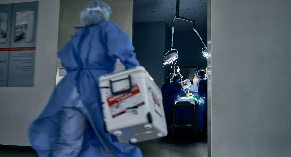 ProFamilyIFI's tweet card. Organ procurement organizations began pressuring families and doctors to give them organs from patients who were still responsive.
