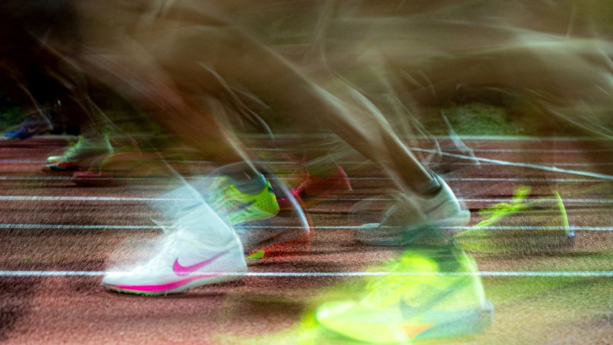 iRunFar's tweet card. A conversation with trail runner and creative, Matt Trappe.