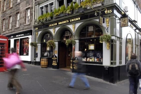 TheScotsman's tweet card. Edinburgh is full of lovely traditional bars, ideal for a pitstop and pint.