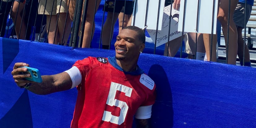 GreggDoyelStar's tweet card. One day into the Colts training camp competition between QB's Anthony Richardson and Daniel Jones, and the people have spoken loudly for Richardson.