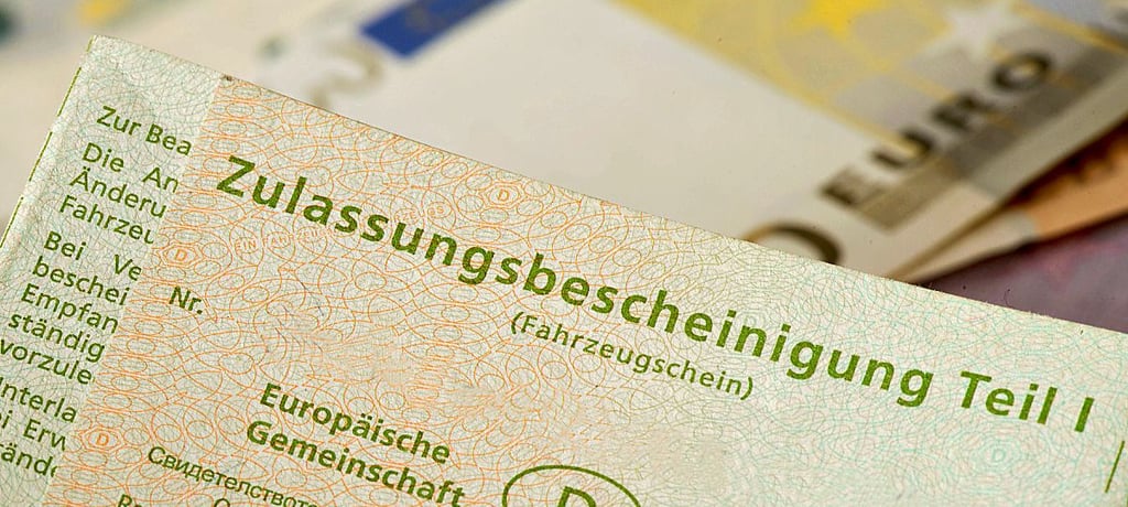mz_dessau's tweet card. Dinge mal schnell im Internet erledigen? Es bleibt gefährlich. Das musste eine 35-Jährige aus Dessau erfahren.