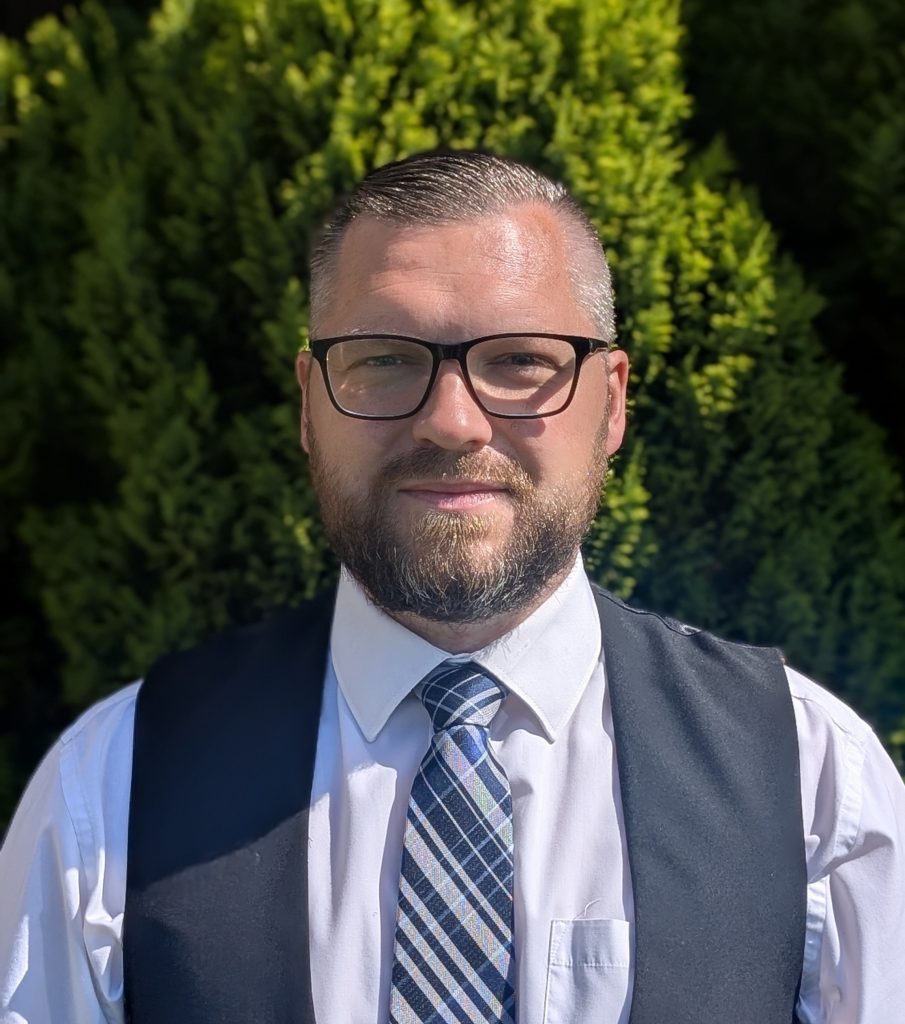 VoteSovereignty's tweet card. Sovereignty and Liberate Scotland have announced their candidate for the Cowdenbeath seat in the forthcoming Scottish Parliament election. Laurie Moffat is a proud Lochgelly resident, former pupil of...