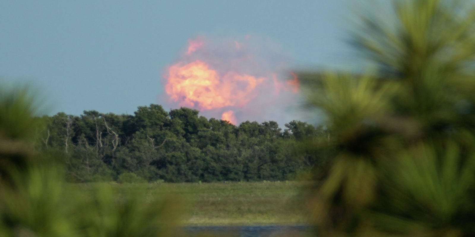 statesman's tweet card. A salvage ship was working in Mexican waters southeast of Starbase to pull up parts of a Starship booster that flew in November.