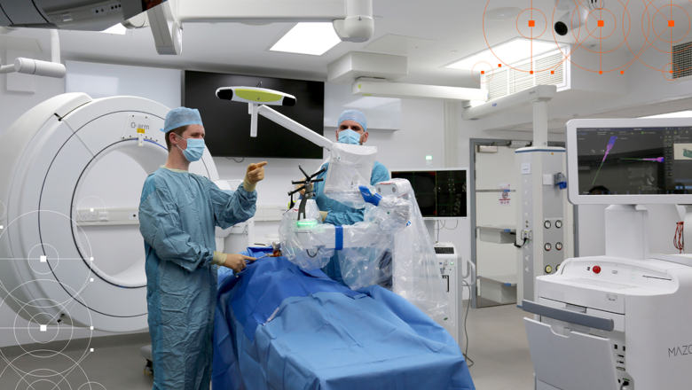 KingsNeuroLab's tweet card. King’s NeuroLab (KNL) aims to inspire neurosurgical trainees to fulfil their clinical and academic potential by delivering regular hands-on human tissue dissection education and skills training.