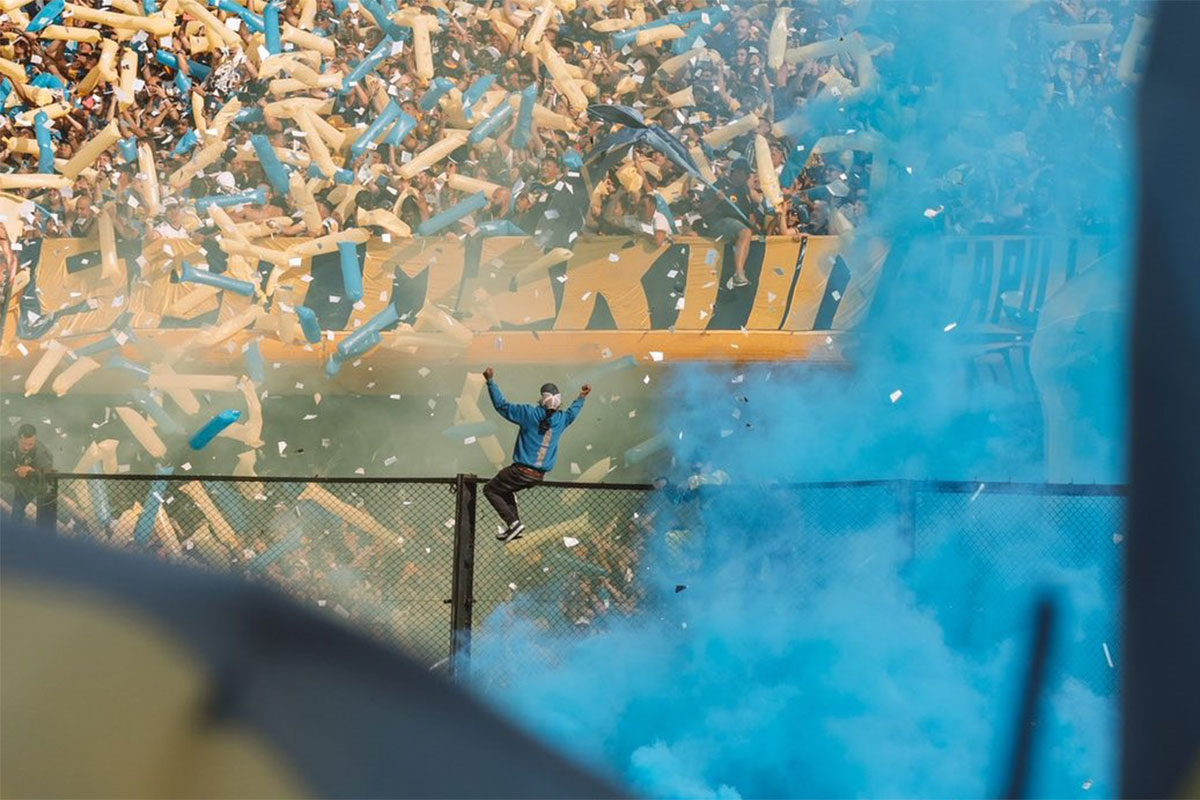 adrianofismo's tweet card. En “805 historias: de Boca, del fútbol y de la vida”, el periodista Diego Estévez toma como punto de partida la altura de la Bombonera –Brandsen 805– para enhebrar relatos cortos que sobrepasan el...