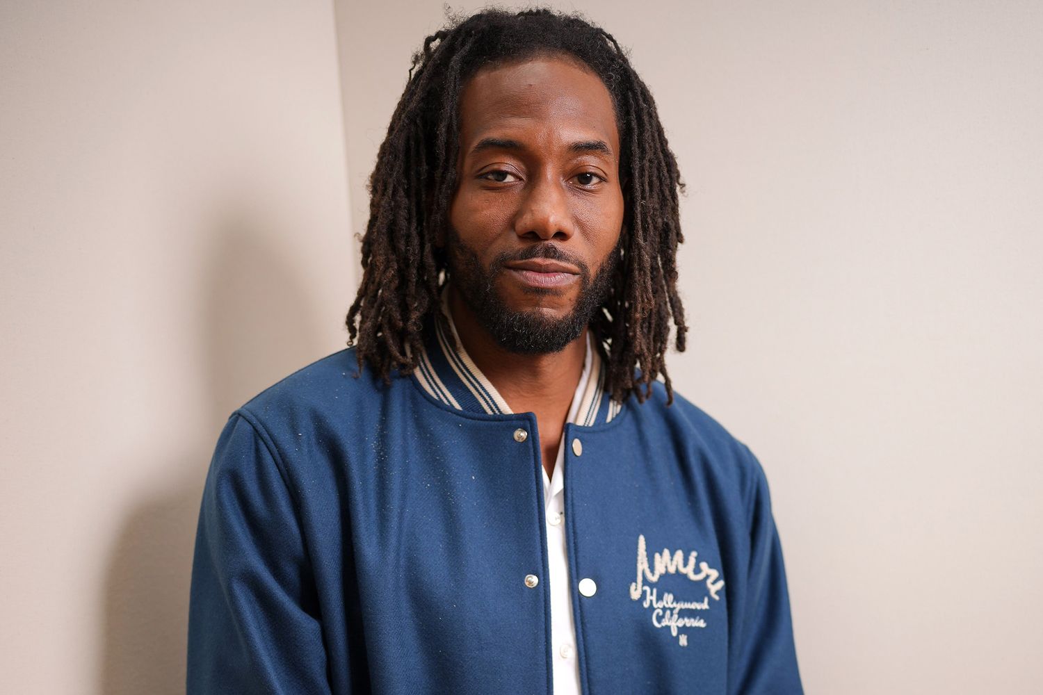 natashadye's tweet card. NBA star Kawhi Leonard exclusively tells PEOPLE about debuting his new sneaker colors in Paris and Milan this offseason, and which sports star his daughter admires.