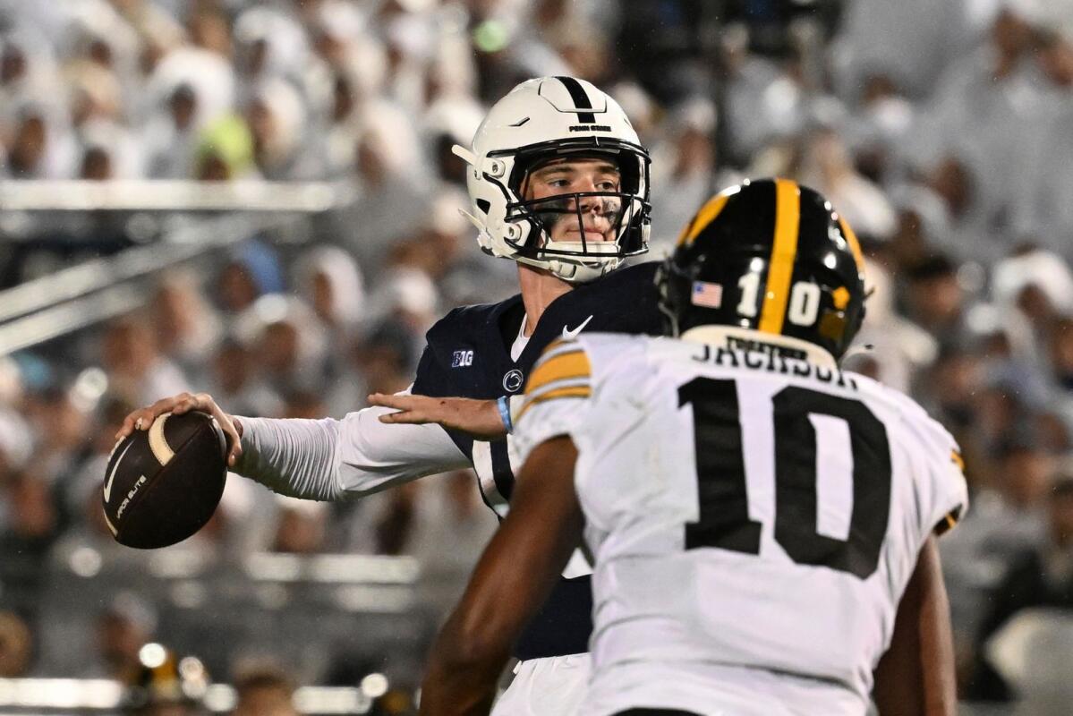 Hlas's tweet card. Penn State is a popular pick to win the conference. Oregon won it last year and says it wants to "Double down." Indiana, so good last year, has plenty of talent in 2025.