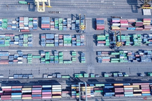 iMedKrisna's tweet card. Indonesia also agreed to remove local content requirements for US firms, recognize US standards for vehicle and medical products, drop onerous licensing on US farm goods while recognizing US regula...