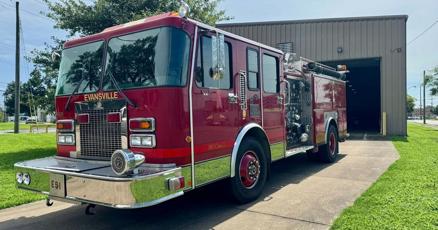 my44news's tweet card. A retired fire engine from the Evansville Fire Department is hitting the streets again, now aiding in city cleanup efforts.