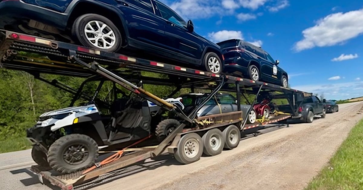 ctvottawa's tweet card. Ontario Provincial Police and the Ministry of Transportation removed an oversized car carrier heading towards Ottawa over alleged safety violations.