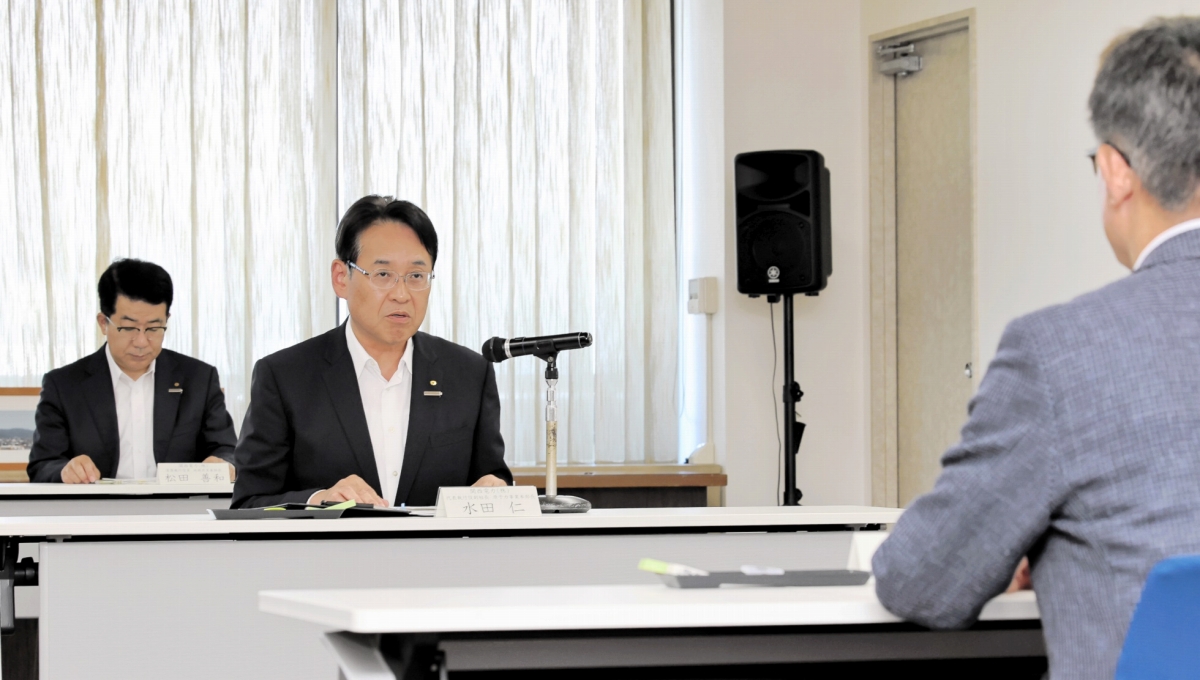 kazuo_ishikawa's tweet card. 関西電力が７月２２日、美浜原発（福井県美浜町）で東京電力福島第１原発事故後に中断していた新たな原発への建て替え（リプレース）に向けた現地調査を再開する意向を表明した。関電の県内原発７基は６０年超運転が認められたとしても、残り３０年程度で全て廃炉となる。原発の建設には計画から完成まで２０年程度が必要とされ、関電が建て替えの本格検討を始めるタイミングを探る中、国が原発の最大限活用へ転換したことが...