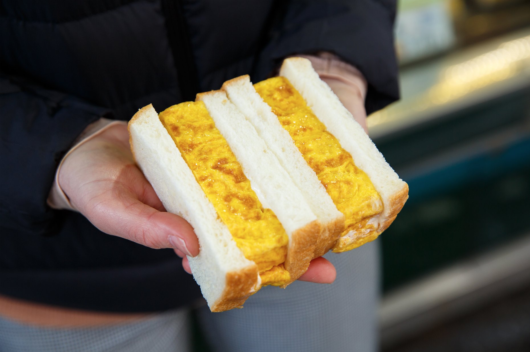 TimeOutTokyo's tweet card. Tamagoyaki sandwiches, taiyaki, grilled scallops and more