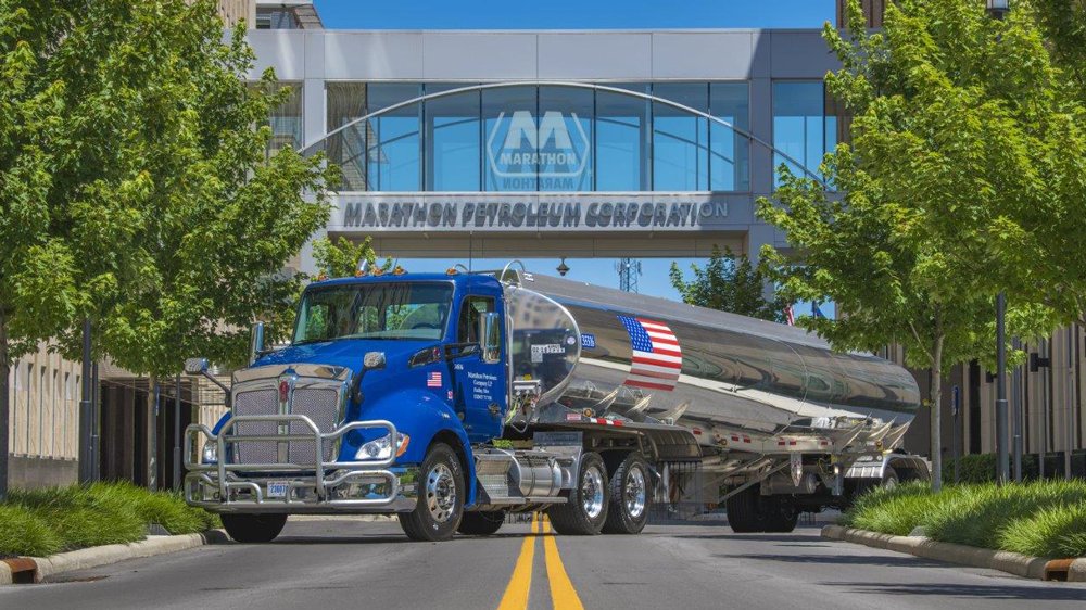 MarathonPetroCo's tweet card. Marathon Petroleum was named the 2025 FleetOwner 500 Private Fleet of the Year, recognizing its strong performance in safety, reliability and operational efficiency.