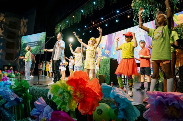 LifewayNews's tweet card. Through a partnership between Lifeway and LifePoint Church, 2,000 backpacks distributed to the communities will include a CSB Bible with decorated bookmarks of Scripture learned during VBS.