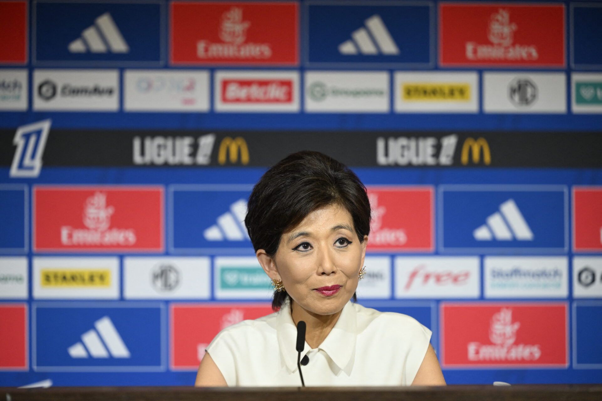oetl's tweet card. Le 27 juin dernier, le conseil d'administration désignait "à la majorité" Michele Kang comme présidente de l'OL et d'Eagle Football Group.