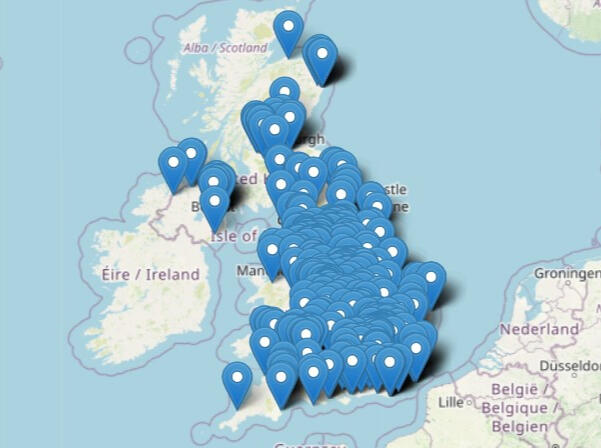 nigella_i5e's tweet card. Official Home Office policy is NOT to tell local residents that a nearby hotel is being filled with illegal migrants. You can find out for yourself here.