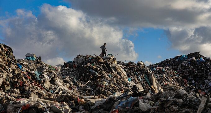 DanWilliams's tweet card. The bombardment of Gaza has left a toxic legacy of contaminated soil, blackened water and disease-spreading garbage that will last generations.