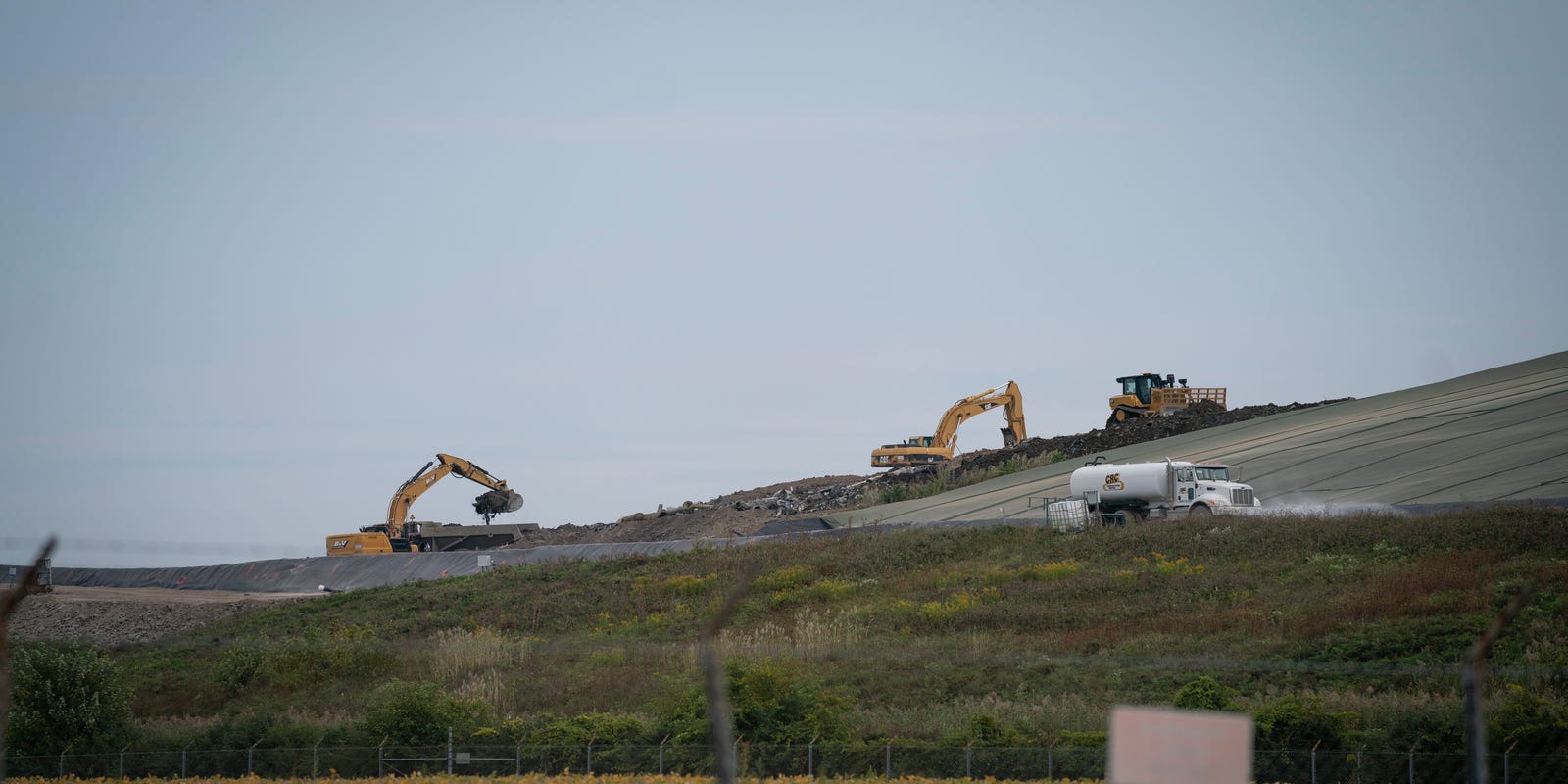 freep's tweet card. Radioactive waste from a NY Manhattan Project site will no longer go to Wayne County and is now being shipped to Texas, officials said July 23.