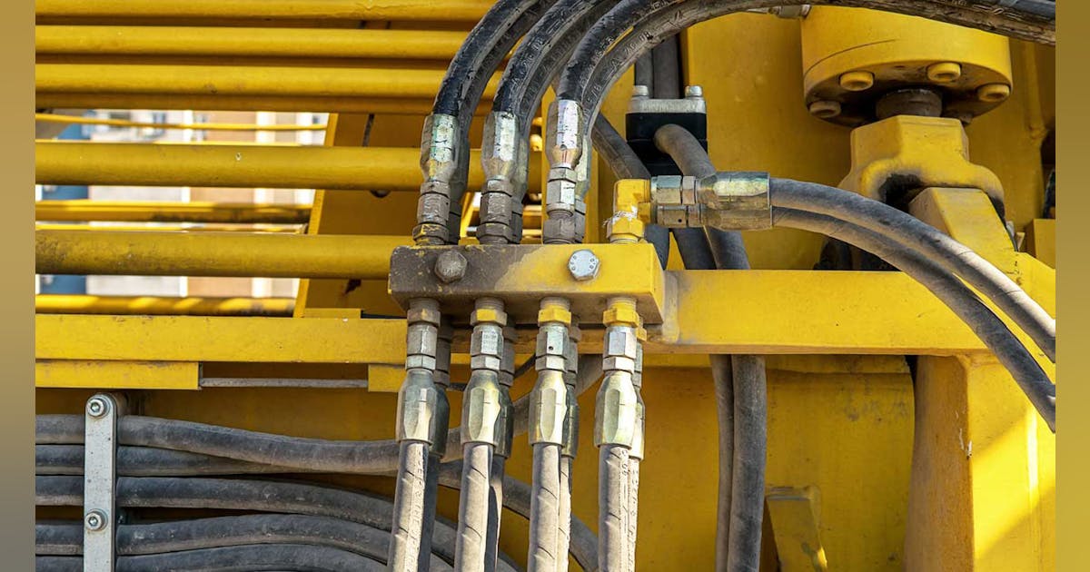 PowerMotionTech's tweet card. The adverse effects of replacing a hydraulic hose with the incorrect size.