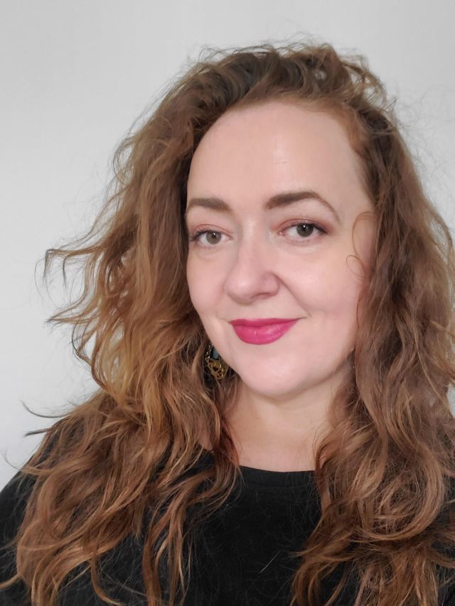 SurreyMuse's tweet card. Carol Neuman is a poet, writer, literacy activist and public speaker. Her features on arts and culture, columns on civic engagement, and short-form poetry and memoir have appeared in publications i…