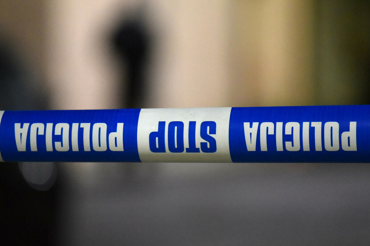 advmmilic's tweet card. Na lice mjesta su upućeni policajci i ekipa Hitne pomoći, koja je konstatovala smrt Ž.D. i njegove kćerke