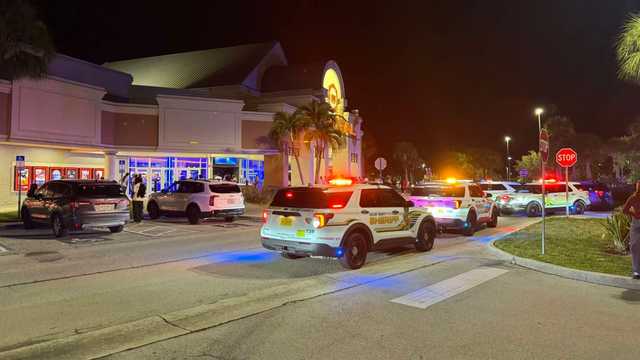 GCNNow's tweet card. A night at the movies turned into chaos Tuesday evening when a fire alarm at the Regal Naples theater triggered widespread panic. Dozens of frightened moviegoers called 911 and reported what they...