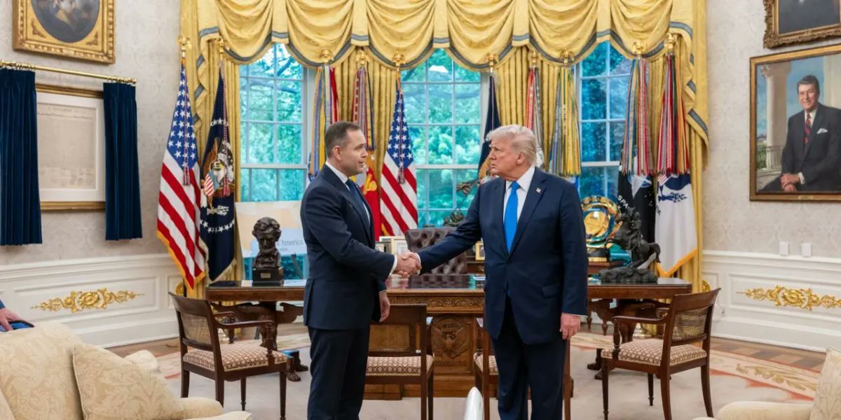 MarekChabior's tweet card. Donald Trump zamieścił w nocy czasu polskiego w mediach społecznościowych serię wpisów poświęconych Polsce, w tym wpis dotyczący Karola Nawrockiego. - Wspaniałe