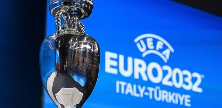 FIGC's tweet card. La finalità di questa serie di riunioni è quella di supportare al meglio le fasi di sviluppo della candidatura e consentire a tutte le città di prepararsi alla scadenza di ottobre 2026, quando sarà...