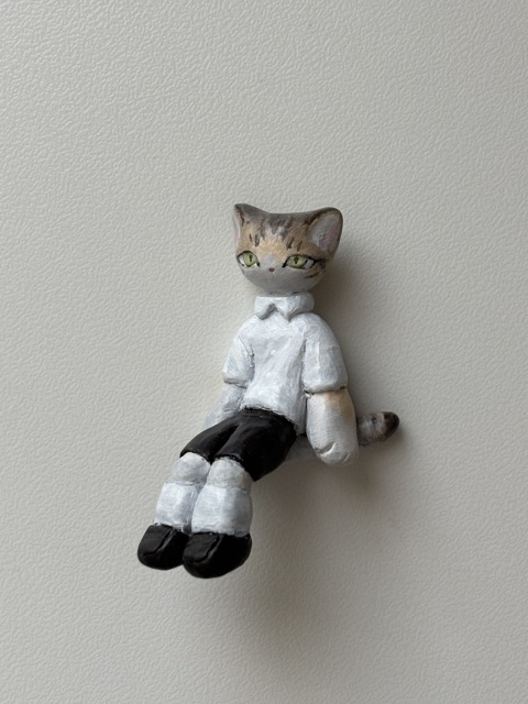 toshoneko's tweet card. resin,acrylic paint on oven clay signed
