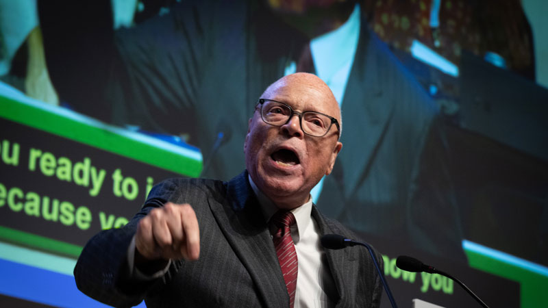 UNISON_global's tweet card. In a stirring speech to national delegate conference, US union leader Lee Saunders offered a cautionary tale laced with fighting inspiration
