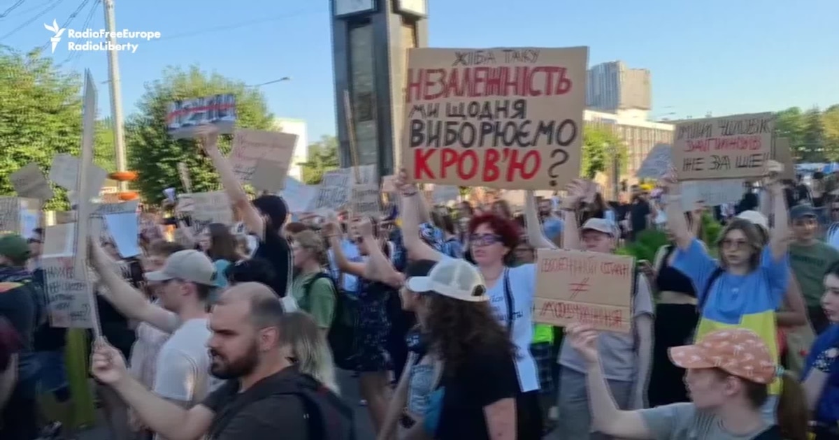 RFERLPress's tweet card. Faced with angry protests at home and opprobrium from the West over a law critics say robs anti-corruption agencies of their independence and sets back years of progress, Ukrainian President Volody...