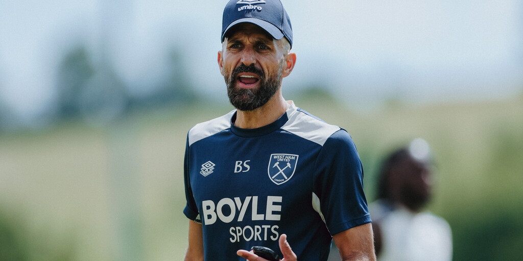 RobPritchard78's tweet card. In the second part of our interview series finding out more about West Ham United Head Coach Graham Potter’s backroom staff, we hear from Bruno Saltor.