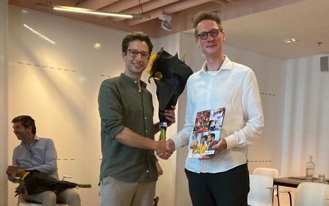 AmsterdamDyn's tweet card. Bob Planqué, programme director of the MSc in Mathematics at VU Amsterdam, has obtained a Senior Teaching Qualification (SKO in Dutch). This course is offered to selected candidates, nominated by the...