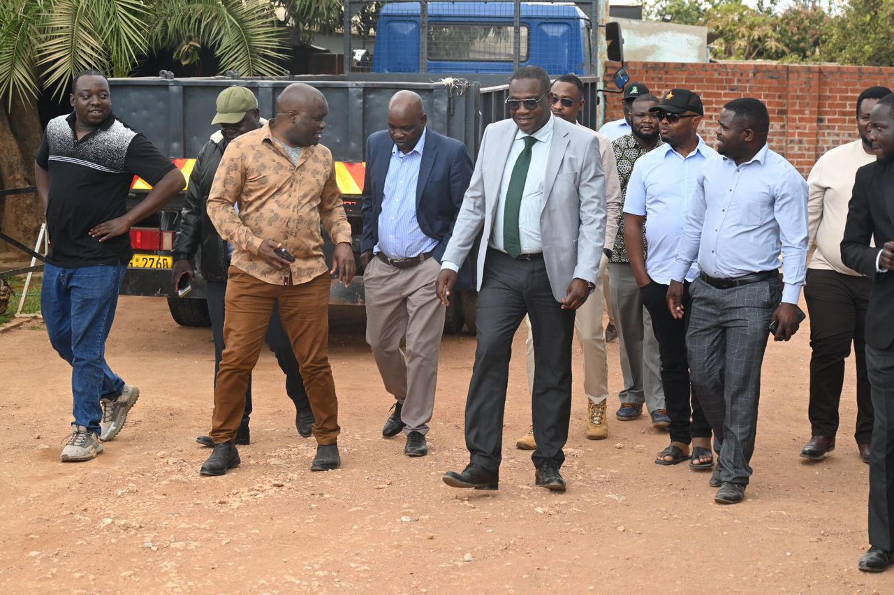 hwendec's tweet card. Makonde RDC chairperson Misheck Nyarubero made the plea on Tuesday during a fact-finding mission by the Parliamentary Portfolio Committee on Public Accounts led by legislator Chalton Hwende.