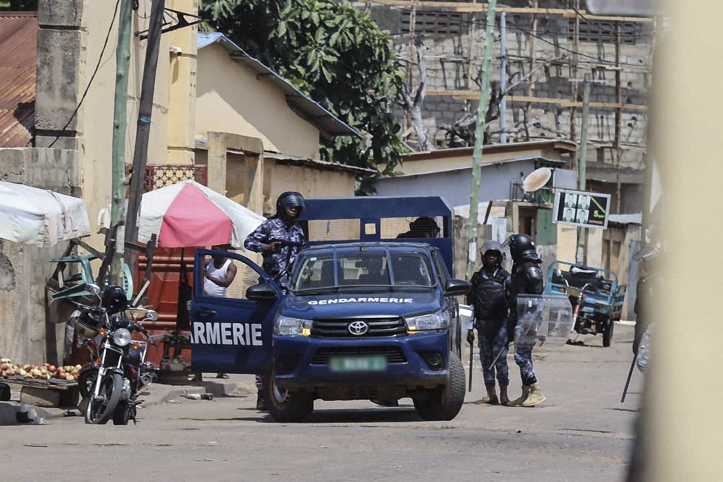 AmnestyWARO's tweet card. Des témoignages recueillis par Amnesty International donnent un aperçu de la répression violente des manifestations au Togo