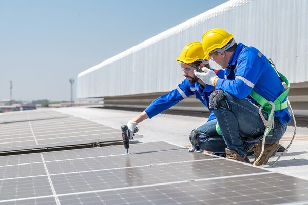 SmartCitiesW's tweet card. Mahesh Ramanujam, president and CEO of the Global Network for Zero, explains how city governments should focus decarbonisation efforts on existing building retrofits and reducing embodied carbon in...