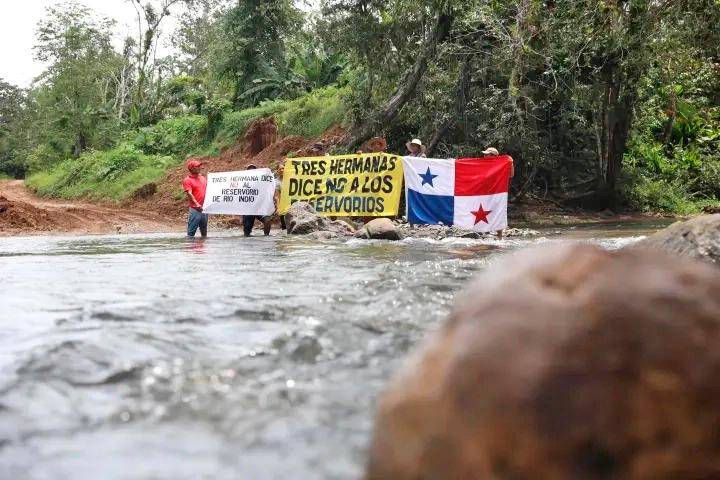 MTrinyZea's tweet card. El gremio dijo que es indispensable crear una fuente de agua adicional para abastecer a la población, pero que debe haber una evaluación 'técnica' que compare las distintas propuestas