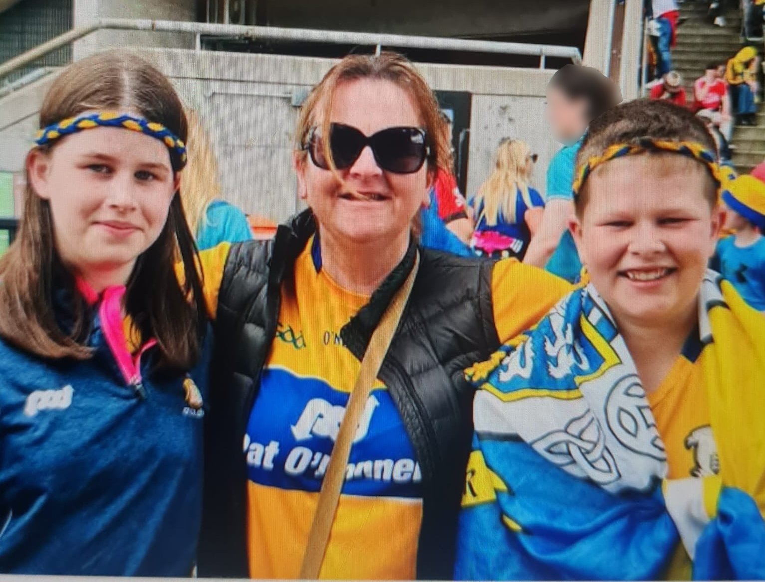 impartialrep's tweet card. Live updates after three members of the same family – Vanessa Whyte (45), Sara Rutledge (13), and James Rutledge (14) – were found shot dead in…