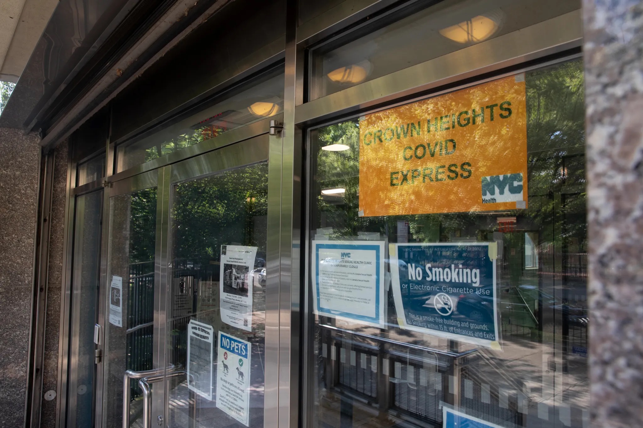 falsel_net's tweet card. The city has shut down its last rapid COVID-19 testing site. New Yorkers must now find other ways of getting tested.