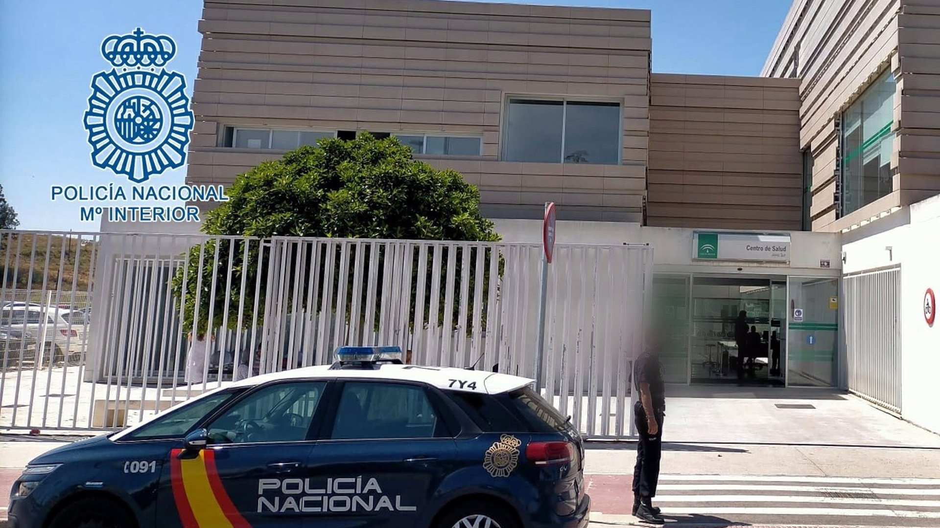 COPE_Jerez's tweet card. Fue sorprendido tratando de huir tras robar en este domicilio particular, aprovechando que sus moradores se encontraban pasando unos días de vacaciones fuera de la ciudad