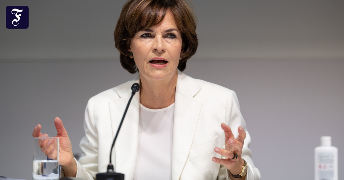 FAZ_Wirtschaft's tweet card. Trumpf-Chefin Nicola Leibinger-Kammüller sieht die Talsohle erreicht. Nach drei Krisenjahren und einer „Rosskur“ mit harten Einschnitten stabilisieren sich bei dem Maschinenbauer Umsatz und Auftrag...