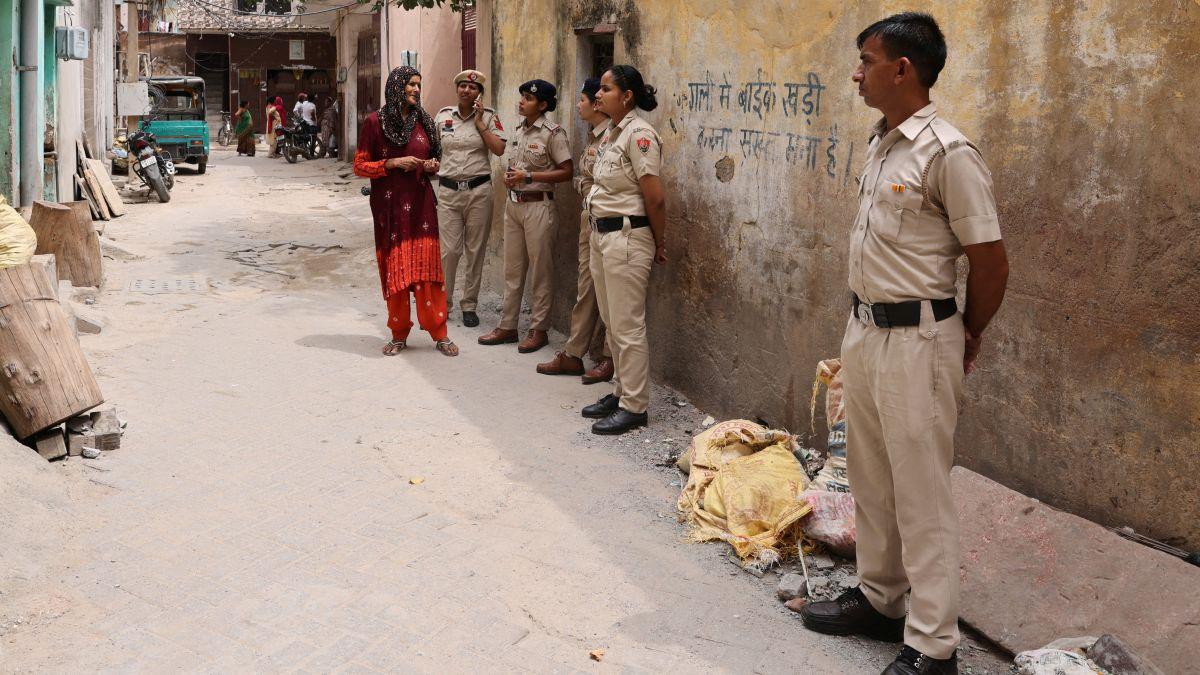 anuphomray's tweet card. Bengali-speaking residents of Gurugram express fear of being targeted during a police drive to identify illegal immigrants. Authorities deny targeting specific groups, stating the drive follows...