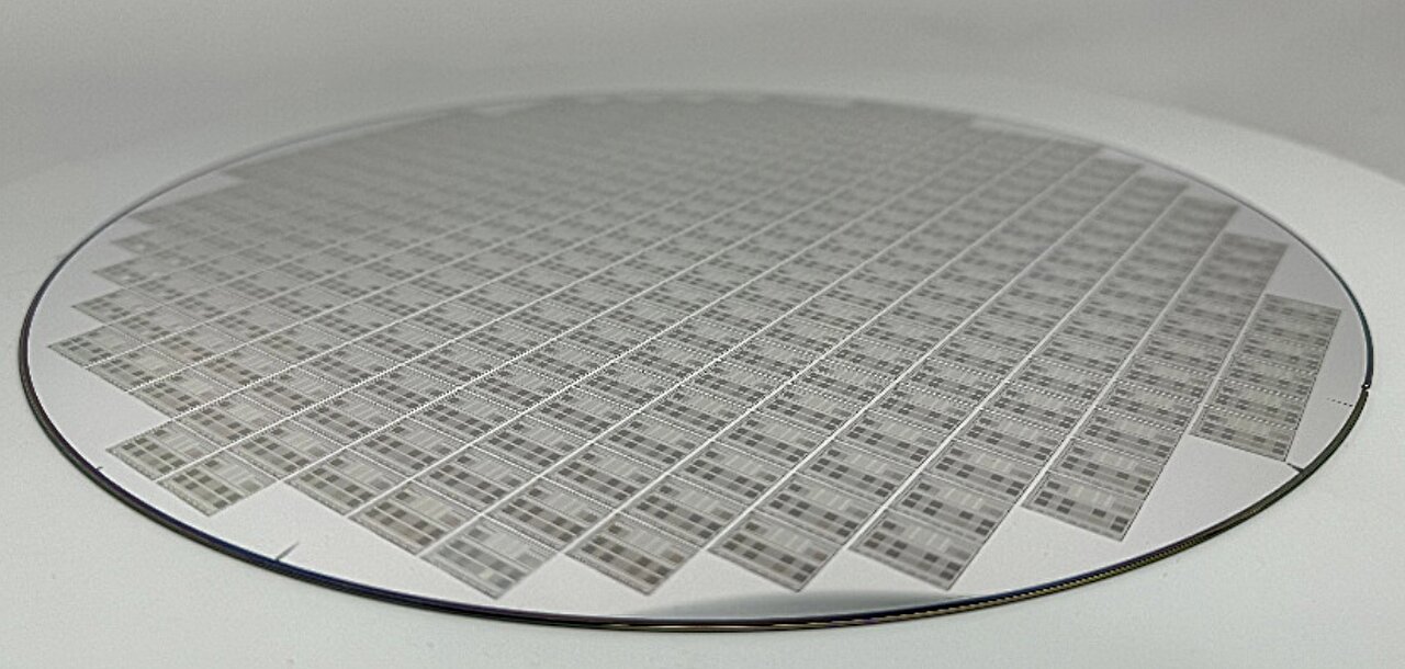TechXplore_com's tweet card. The development of more advanced technologies to process radiofrequency signals could further advance wireless communication, allowing devices connected to the internet to share information with each...