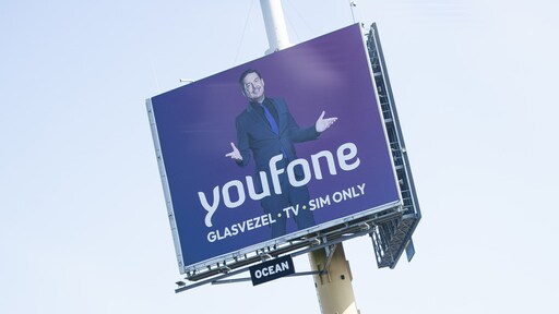 RTLZ's tweet card. Telecom-ondernemer Valentijn Rensing verkocht zijn prijsvechter Youfone in 2023 aan KPN voor 200 miljoen euro. Nu is hij slaags geraakt met twee voormalige zakenpartners, die samen ruim één miljoen...