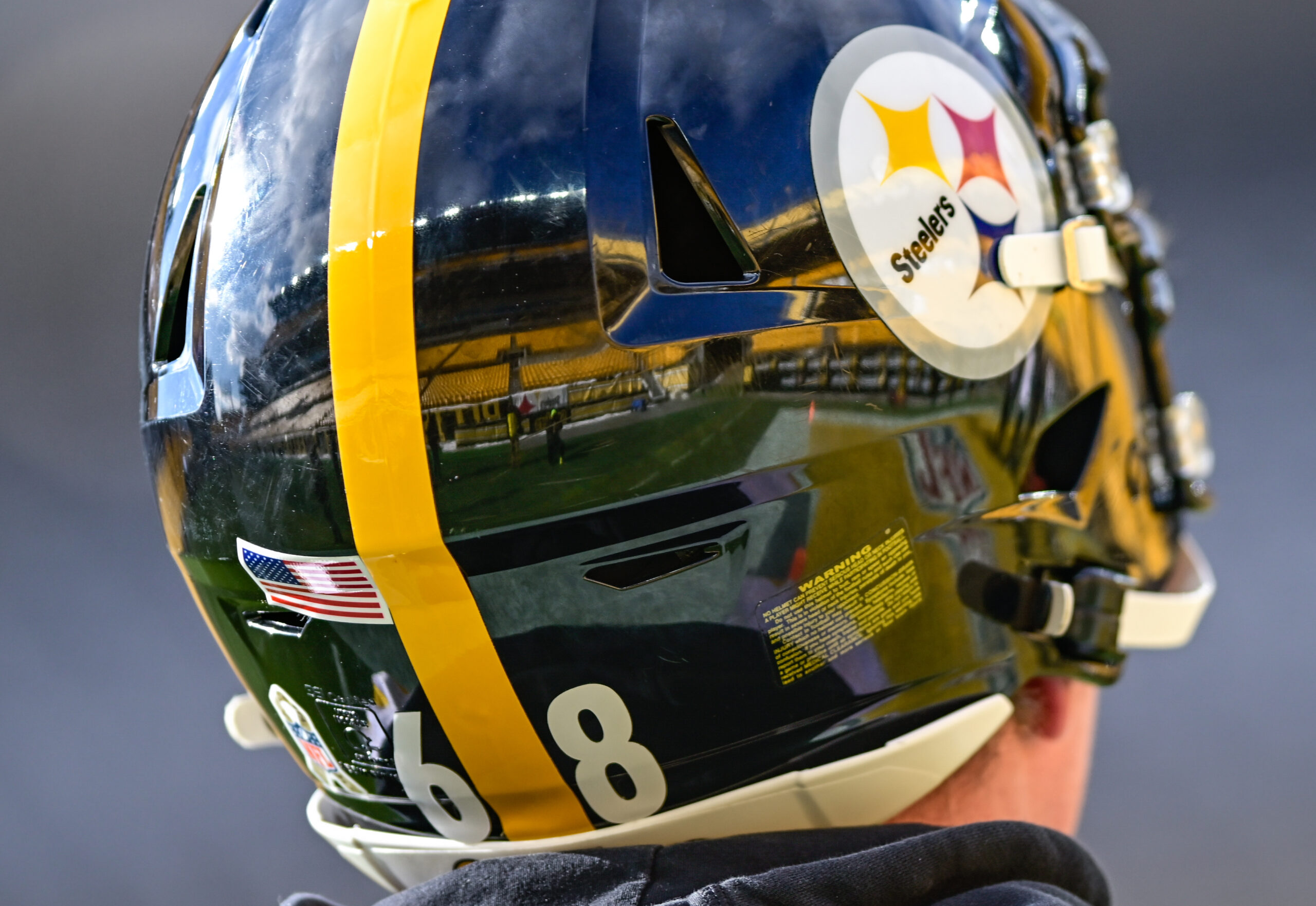 Steelers_DB's tweet card. With the season here, Derrick Bell of SN reveals his Pittsburgh Steelers' pre-training camp 53-man roster projection.