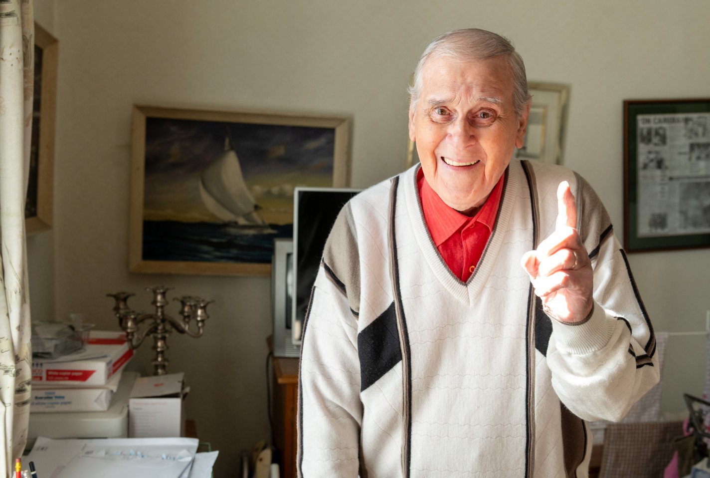 SheHorrid's tweet card. SHOWBIZ legend Glen Michael died peacefully at home this week – just two months after celebrating his 99th birthday. Generations of Scots grew up with Glen who fronted Cartoon Cavalcade every…