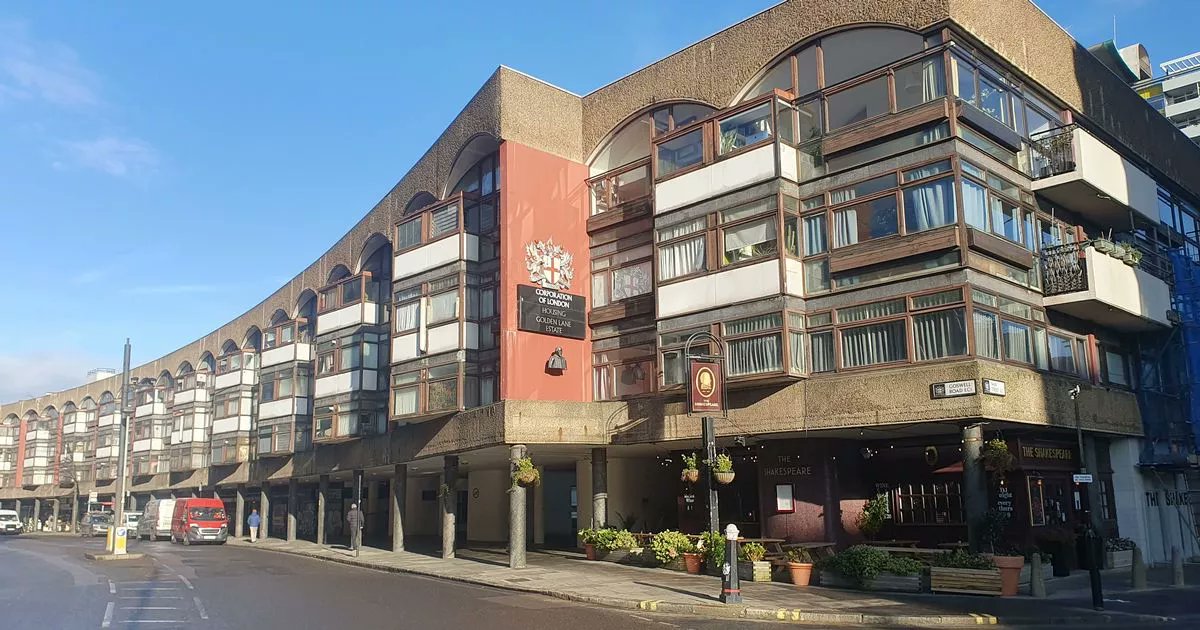 benlynch07's tweet card. Central London's Golden Lane Estate was designed by the same architects as the Barbican and recently featured heavily in the hit Apple TV show Slow Horses