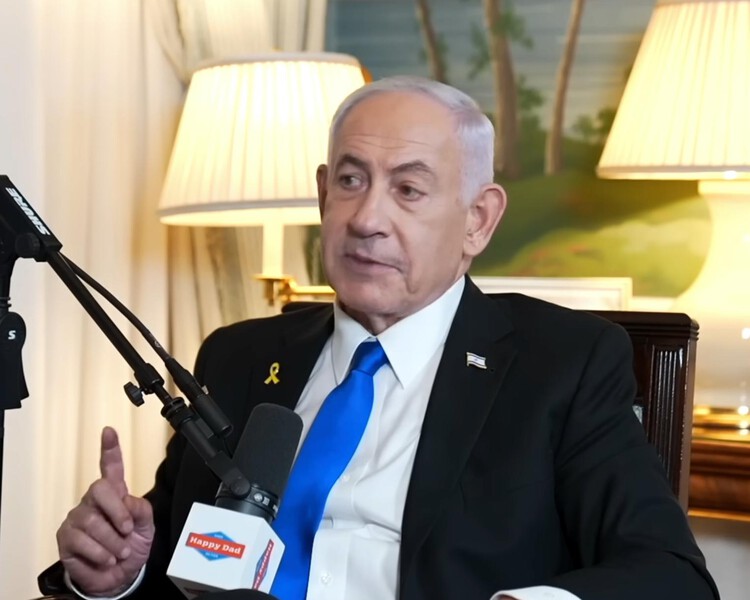 BowieJax's tweet card. The Israeli PM went on Full Send Podcast ‘to reach young people’. After his appearance, its YouTube channel lost more than 100,000 subscribers in less than a day
