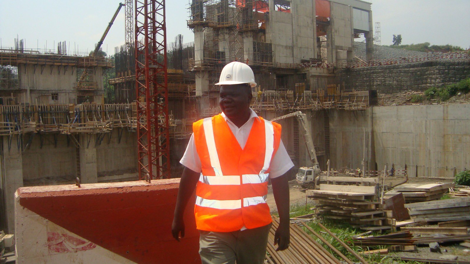 menterprise_af's tweet card. In Part VI of our five-part series of excerpts from The Entrepreneur’s Mind, a book by Ugandan entrepreneur and engineering